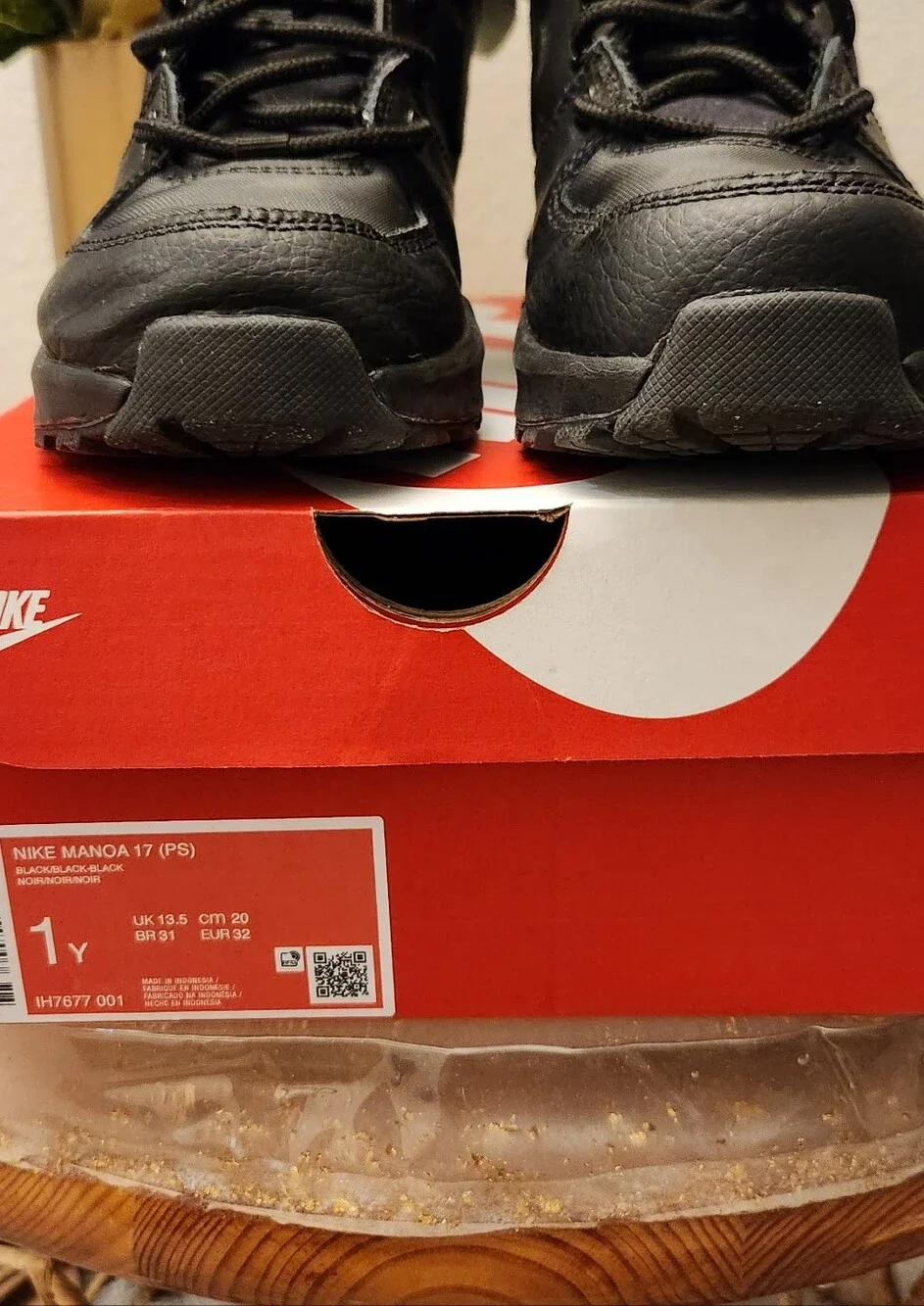 Nike all black